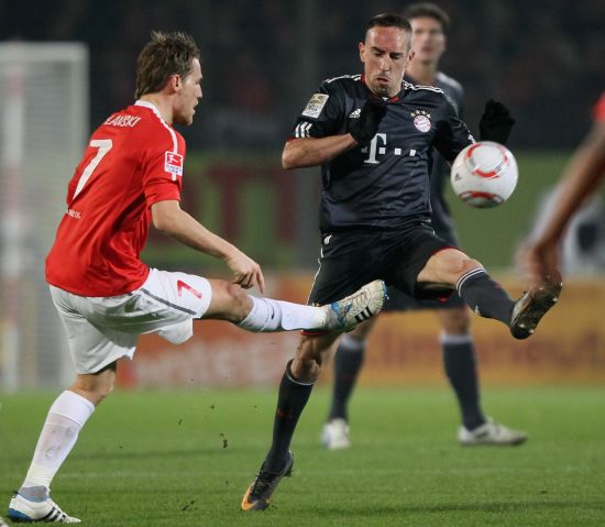 莱莱离队 莱莱离队